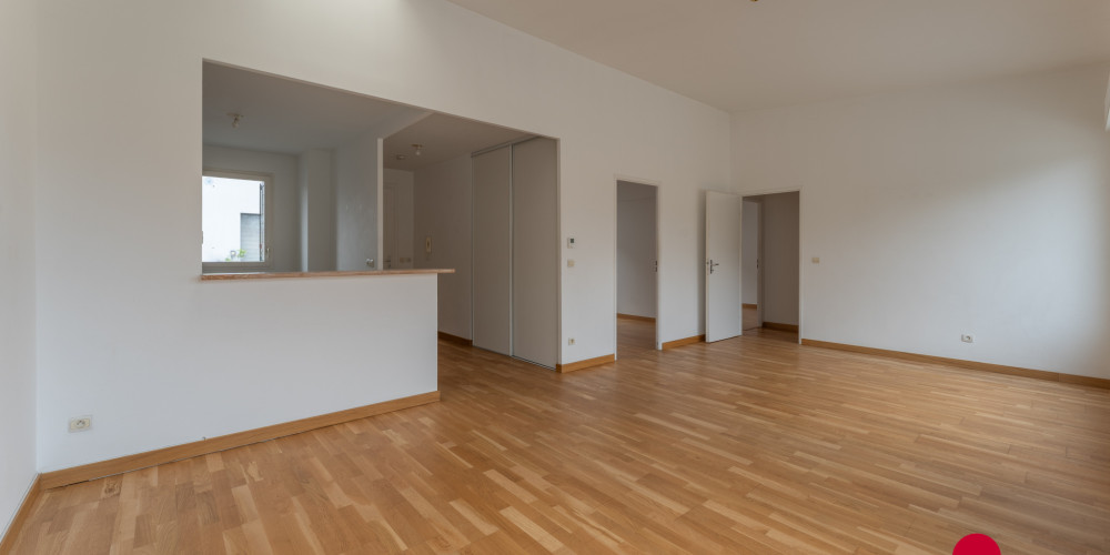 appartement à BORDEAUX (33300)