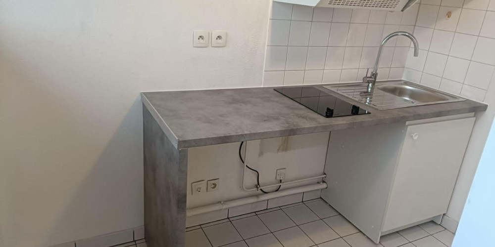 appartement à BORDEAUX (33300)