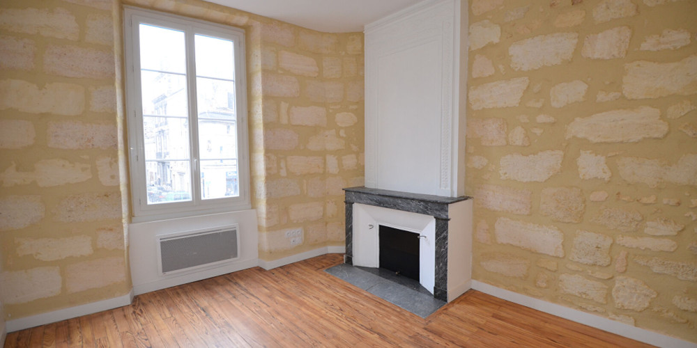 appartement à BORDEAUX (33300)