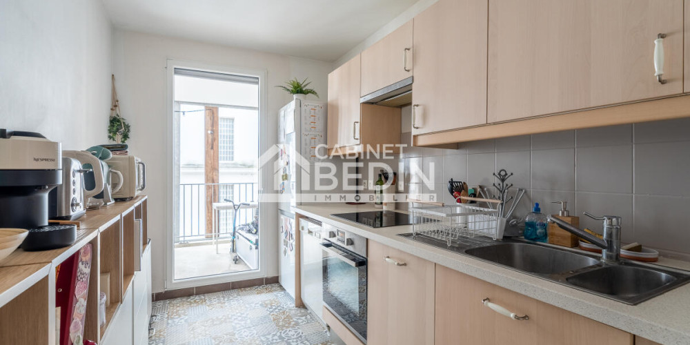 appartement à BORDEAUX (33300)