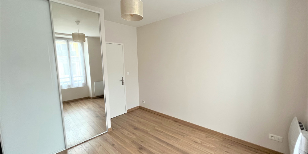 appartement à BORDEAUX (33300)
