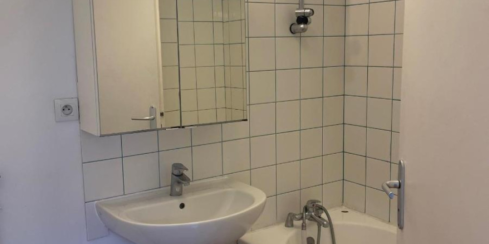 appartement à BORDEAUX (33300)