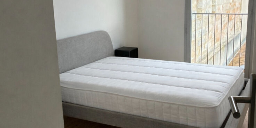 appartement à BORDEAUX (33300)