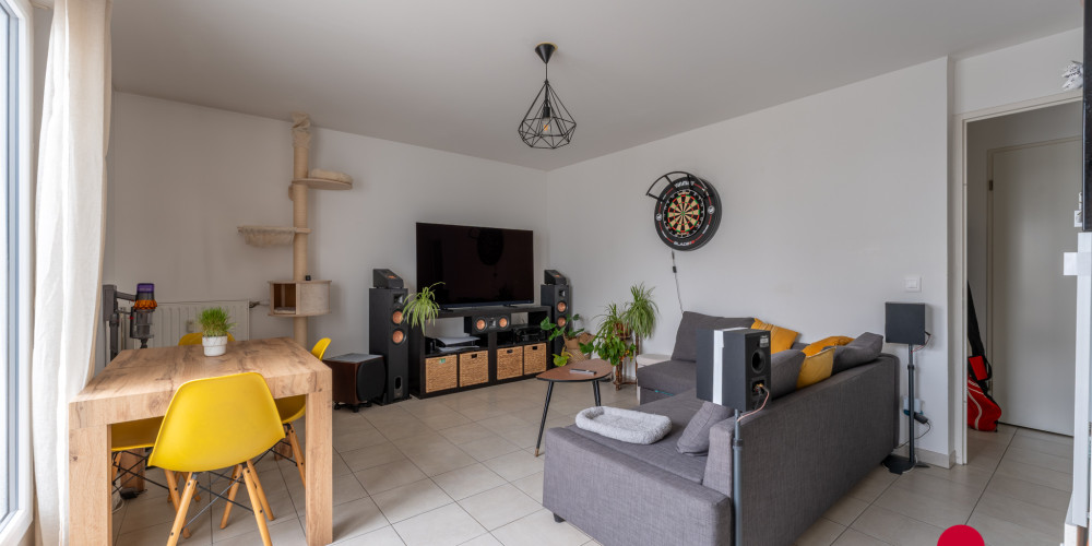appartement à BORDEAUX (33300)