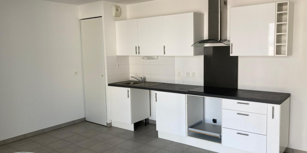 appartement à BORDEAUX (33300)