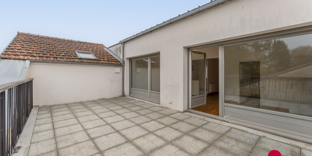 appartement à BORDEAUX (33300)