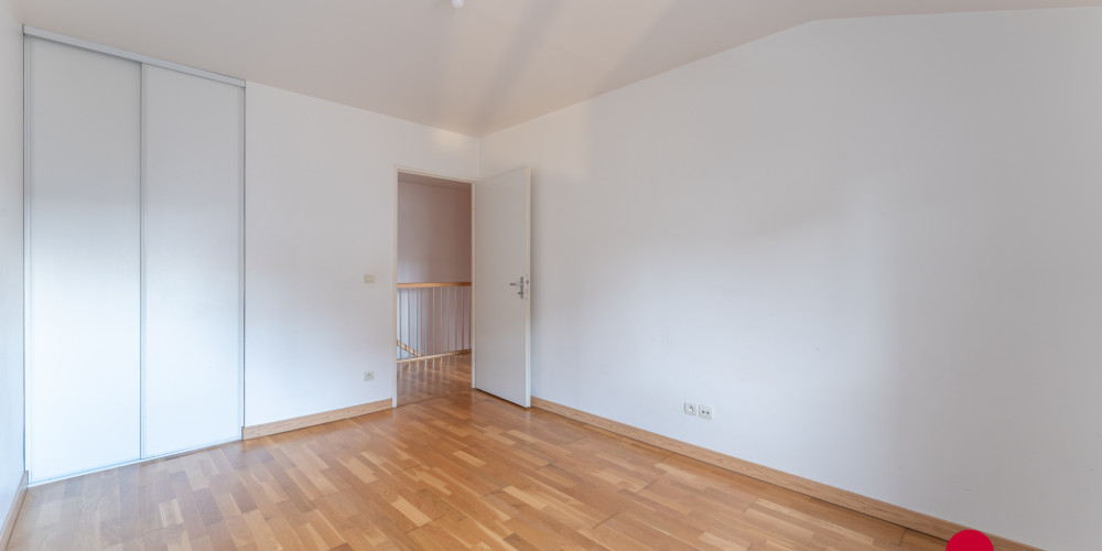 appartement à BORDEAUX (33300)