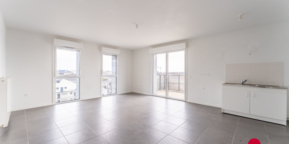 appartement à BORDEAUX (33300)