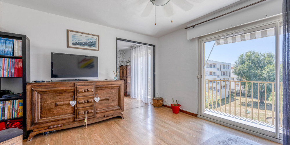 appartement à BORDEAUX (33300)