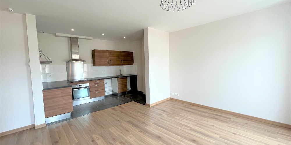 appartement à BORDEAUX (33300)