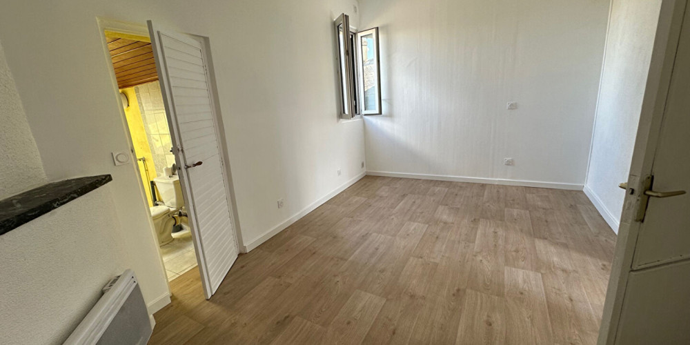 appartement à BORDEAUX (33300)