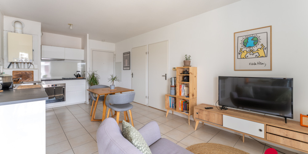 appartement à BORDEAUX (33300)