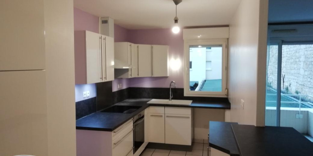 appartement à BORDEAUX (33300)