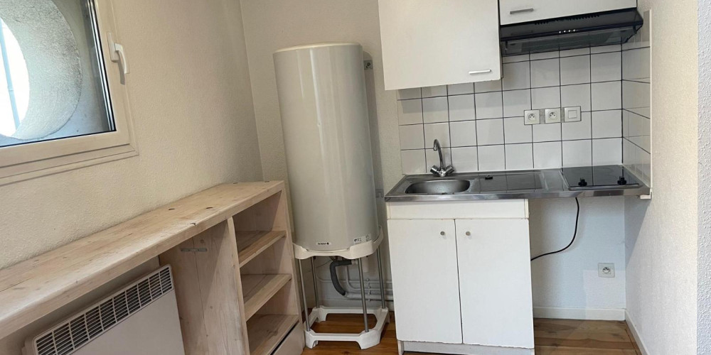 appartement à BORDEAUX (33300)