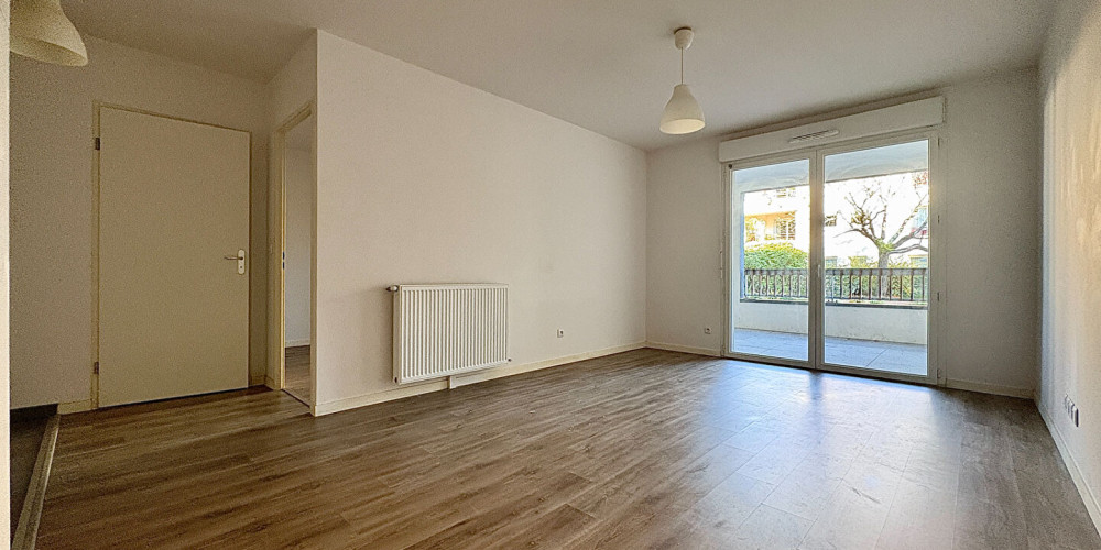 appartement à BRUGES (33520)