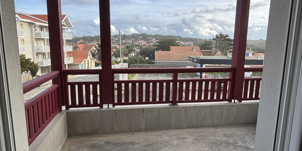 appartement à LACANAU (33680)