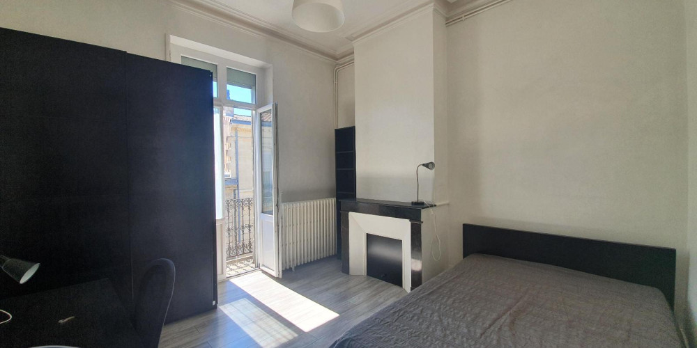 appartement à BORDEAUX (33800)