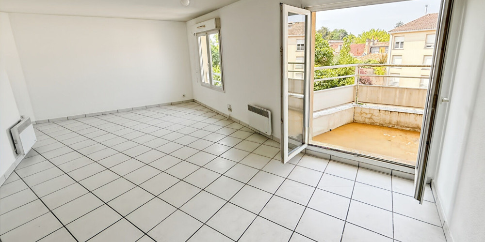 appartement à BORDEAUX (33800)
