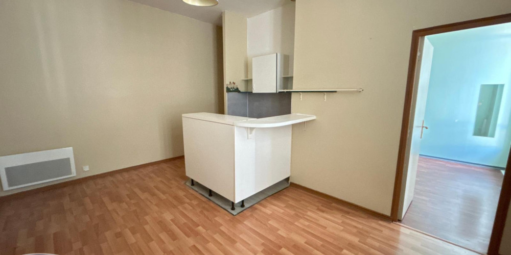appartement à BORDEAUX (33800)