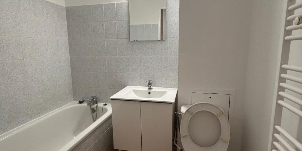 appartement à BORDEAUX (33800)
