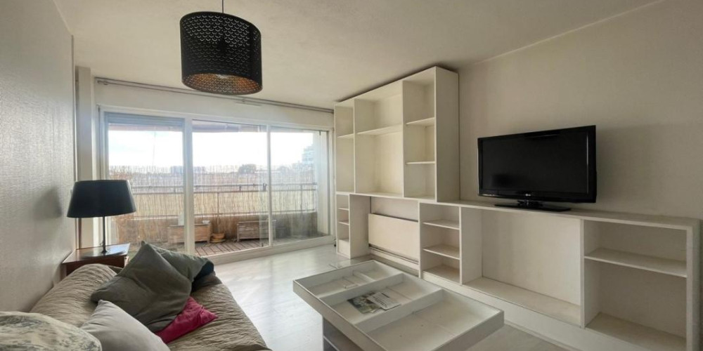 appartement à BORDEAUX (33800)