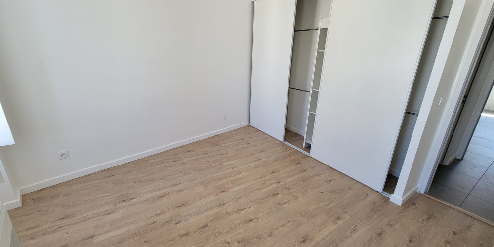 appartement à BORDEAUX (33800)