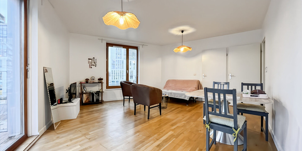 appartement à BORDEAUX (33800)