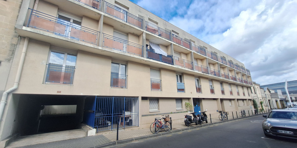 appartement à BORDEAUX (33800)
