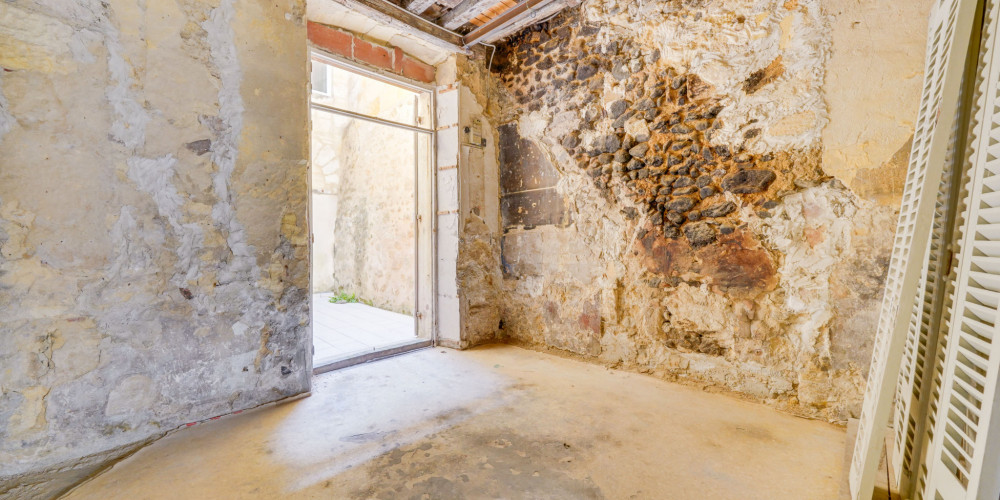 appartement à BORDEAUX (33800)