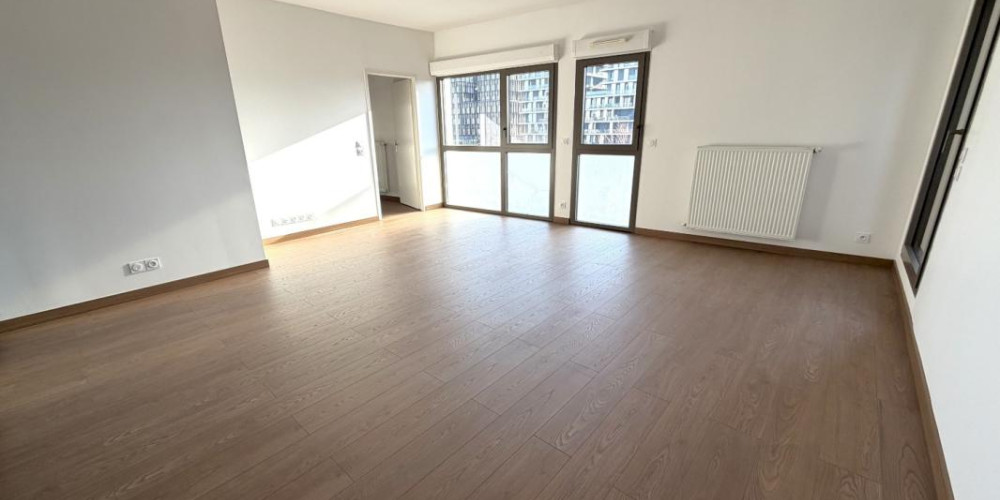 appartement à BORDEAUX (33800)
