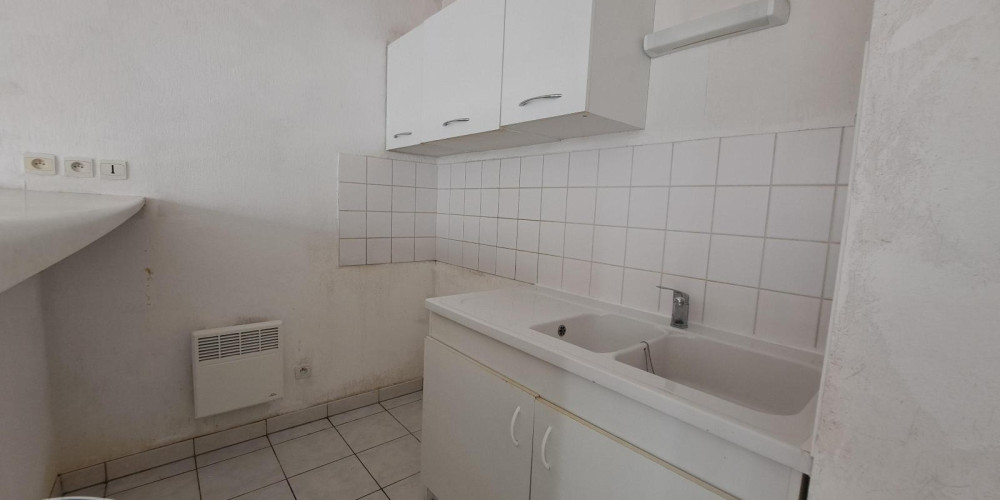 appartement à BORDEAUX (33800)