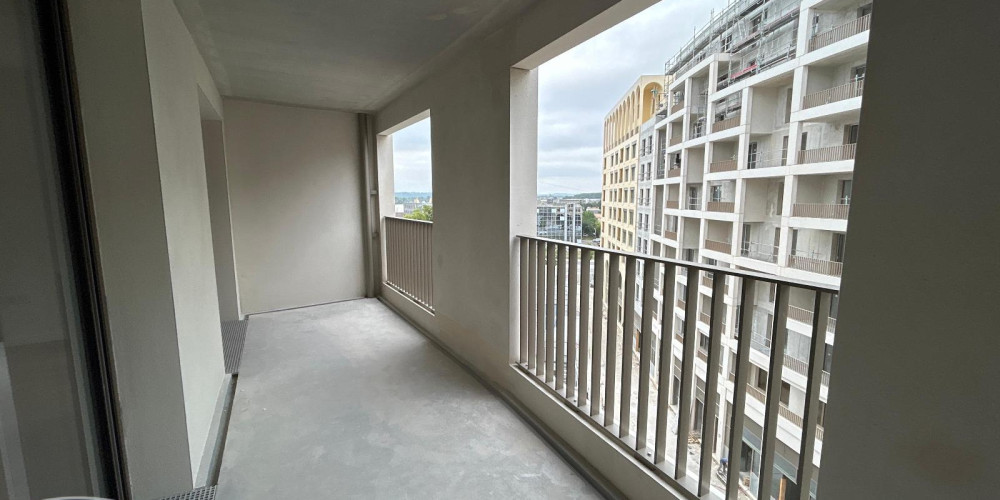 appartement à BORDEAUX (33800)