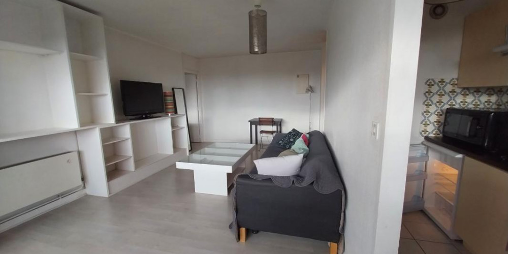 appartement à BORDEAUX (33800)