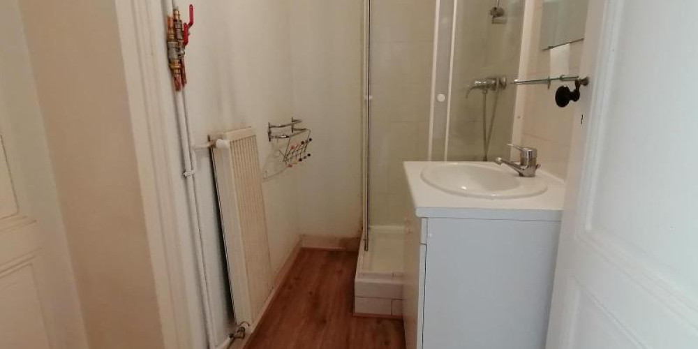 appartement à BORDEAUX (33800)