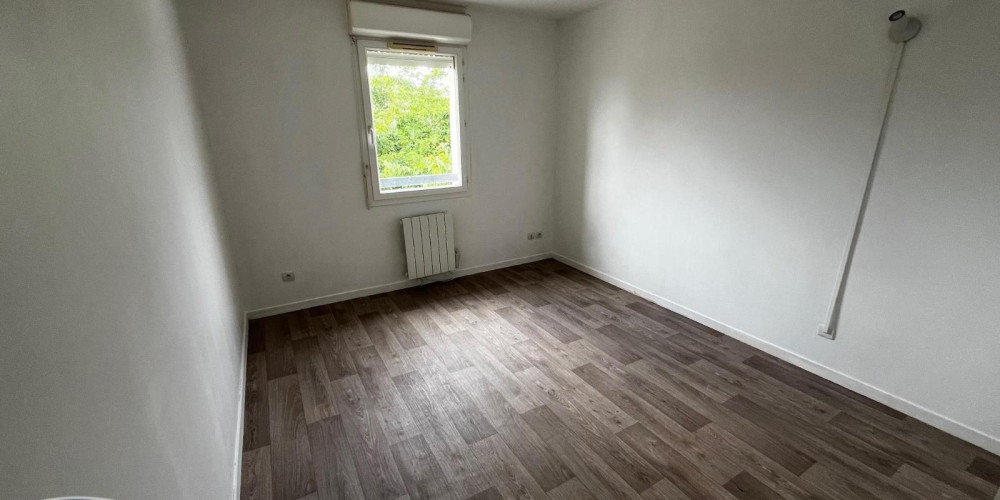appartement à VAYRES (33870)