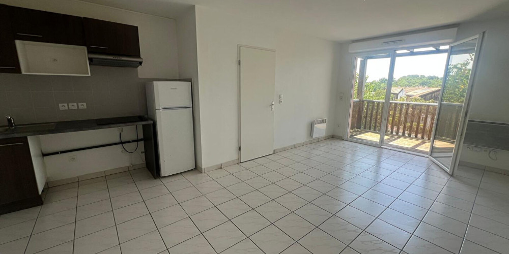 appartement à AUDENGE (33980)