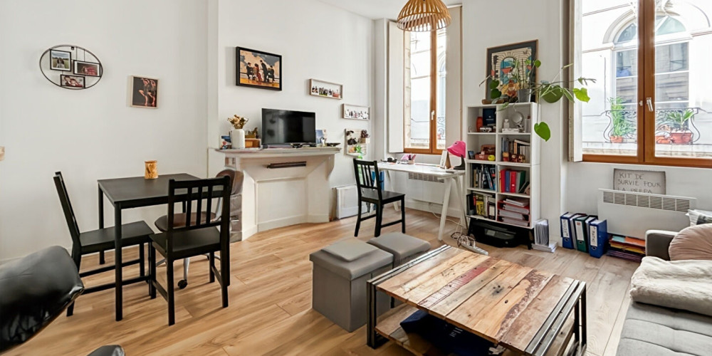 immeuble à BORDEAUX (33000)