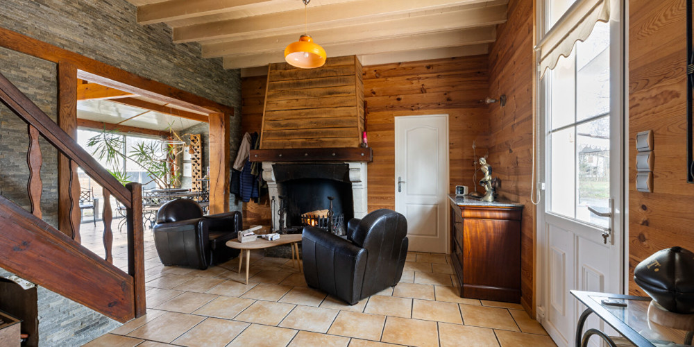 maison à LOUCHATS (33125)