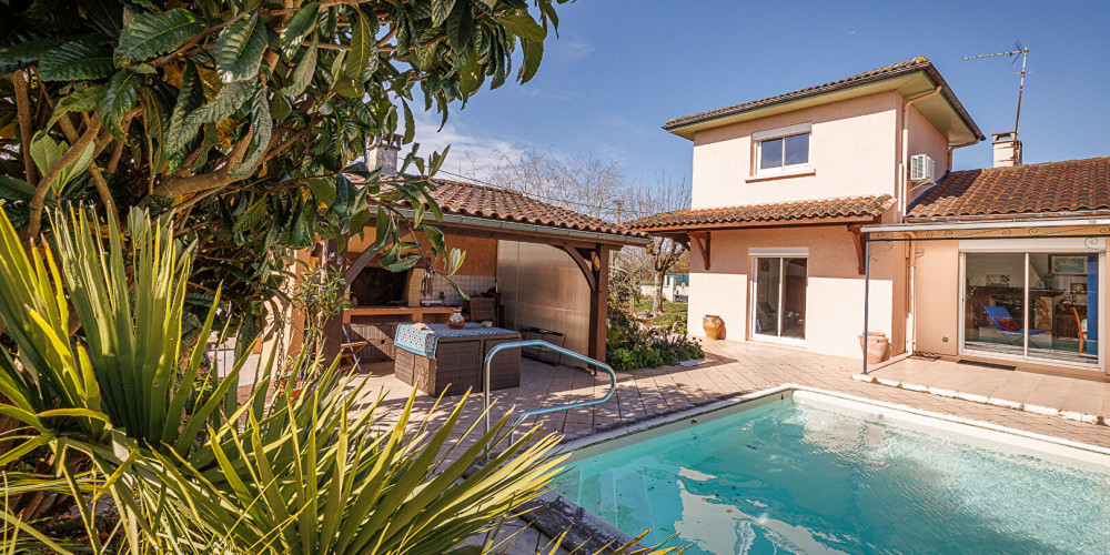 maison à GALGON (33133)