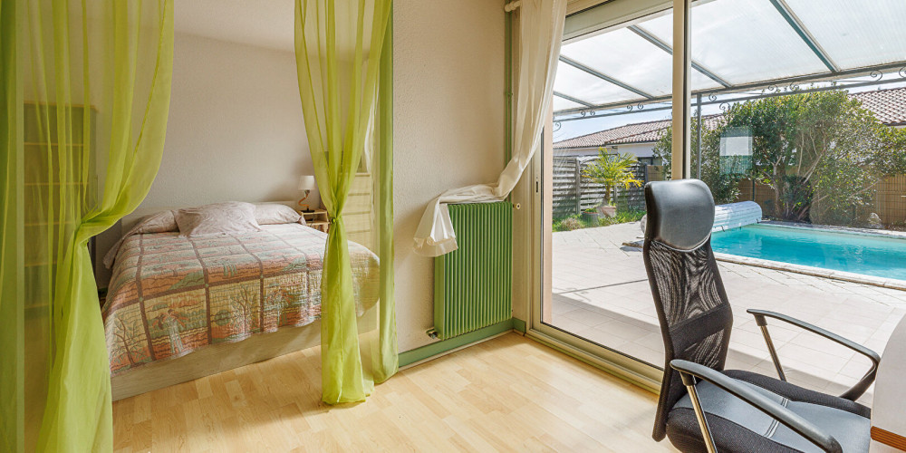 maison à GALGON (33133)