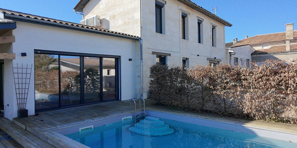 maison à GALGON (33133)