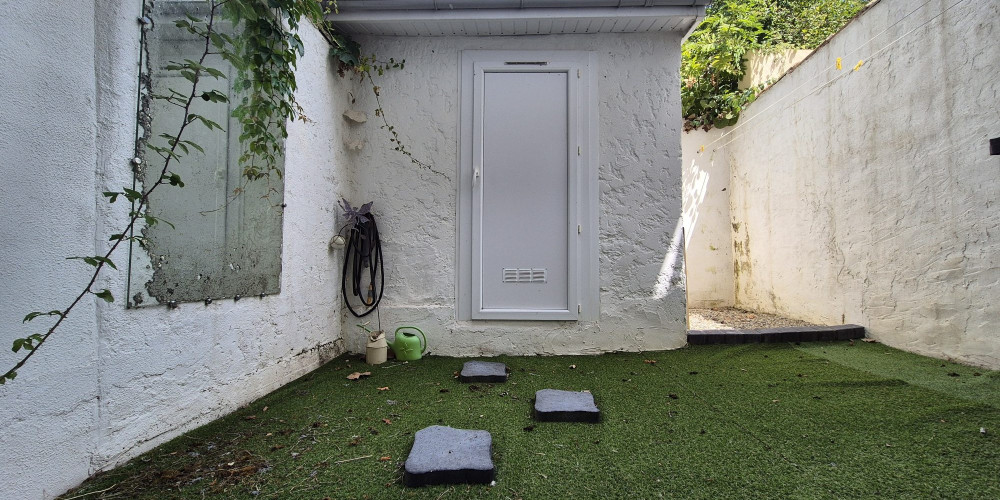 maison à CADAUJAC (33140)