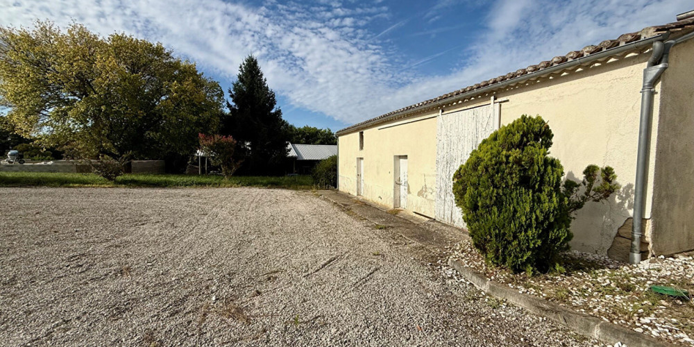 maison à VERAC (33240)