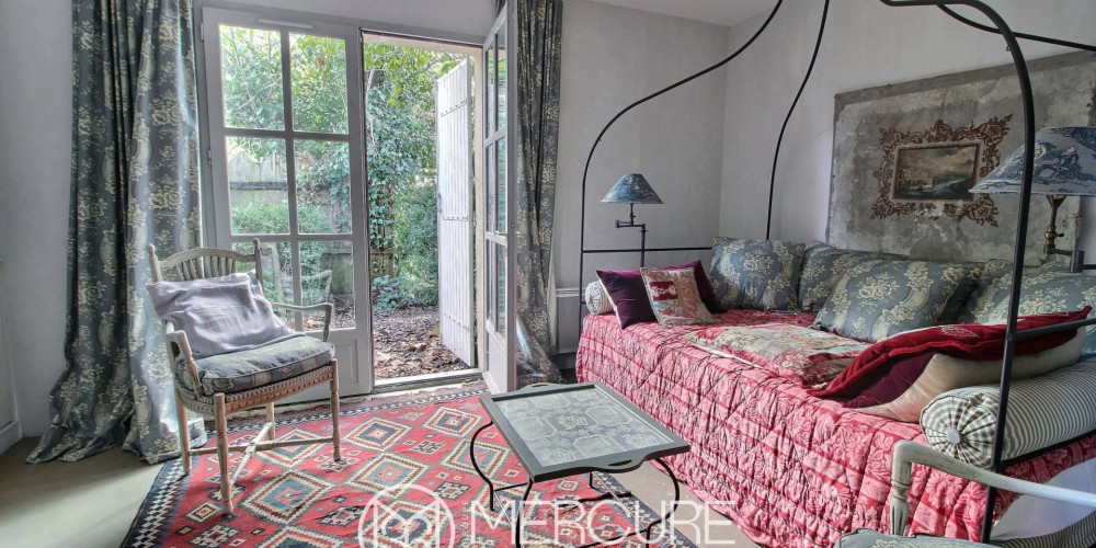 maison à PUJOLS (33350)