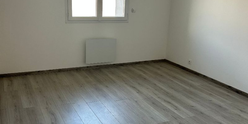 maison à ANGLADE (33390)