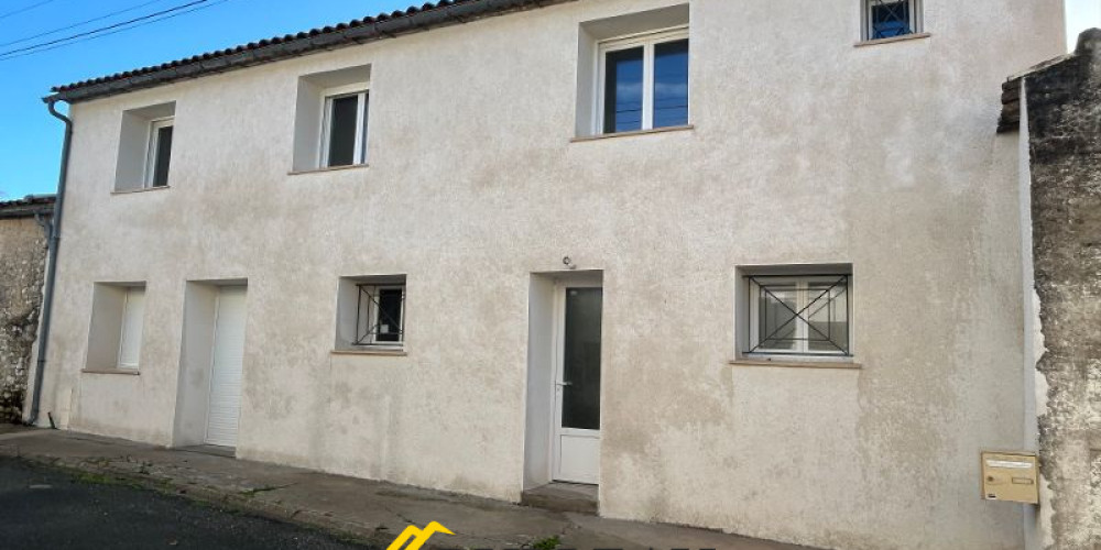 maison à ANGLADE (33390)