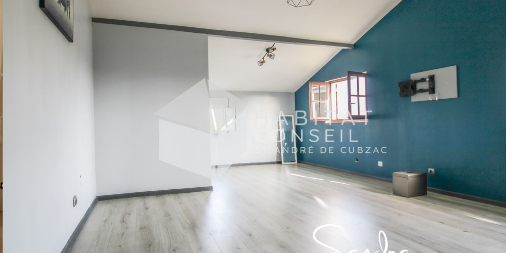 maison à EYRANS (33390)