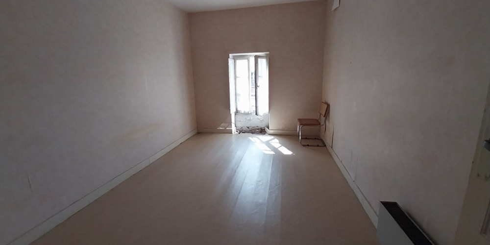 maison à CADILLAC (33410)