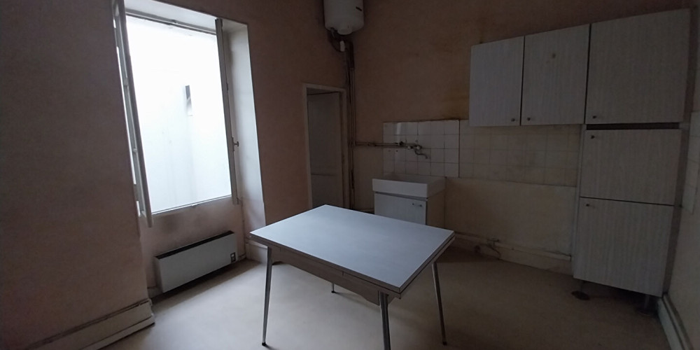 maison à CADILLAC (33410)