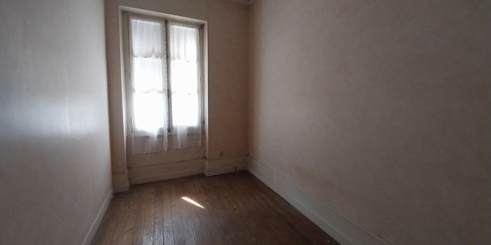 maison à CADILLAC (33410)